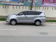 Toyota Innova 2017 - Cần bán Toyota Innova sản xuất 2017, màu bạc, giá 675tr