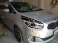 Kia Rondo 2015 - Cần bán xe Kia Rondo đời 2015, màu bạc chính chủ, giá tốt