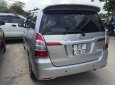 Toyota Innova 2016 - Bán Toyota Innova đời 2016, màu bạc, số sàn