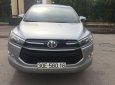 Toyota Innova 2016 - Cần bán Toyota Innova đời 2016, màu bạc chính chủ