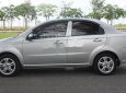 Chevrolet Aveo 2017 - Cần bán xe Chevrolet Aveo sản xuất năm 2017, màu bạc