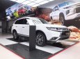 Mitsubishi Outlander 2019 - Cần bán xe Mitsubishi Outlander đời 2019, màu trắng