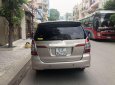 Toyota Innova 2015 - Bán Toyota Innova 2.0E năm sản xuất 2015, màu bạc xe gia đình