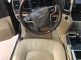 Toyota Land Cruiser VX 2016 - Bán Toyota Landcruiser VX 4.6V8 màu đen nội thất kem vàng, xe sản xuất 2016 ,đăng ký hà nội tên cty có hóa đơn