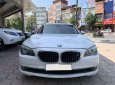 BMW 7 Series 750Li 2009 - BMW 750Li sản xuất 2009 màu trắng, nội thất kem, biển Hà Nội siêu VIP