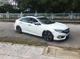 Honda Civic 2017 - Bán Honda Civic đời 2017, màu trắng xe gia đình, 780tr, xe còn nguyên bản