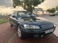 Toyota Camry 3.0 MT 2001 - Bán Toyota Camry 3.0 MT năm 2001, giá tốt