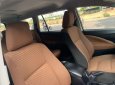 Toyota Innova  MT 2017 - Cần bán gấp Toyota Innova MT năm 2017 như mới, giá tốt