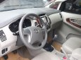 Toyota Innova 2.0E 2015 - Xe Toyota Innova 2.0E đời 2015, màu vàng, còn mới, giá 485tr