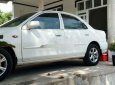 Mazda 323 2001 - Bán Mazda 323 sản xuất 2001, màu trắng xe gia đình