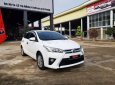 Toyota Yaris 2016 - Cần bán lại xe Toyota Yaris đời 2016, màu trắng, xe nhập chính hãng