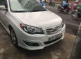 Hyundai Avante 2011 - Bán ô tô Hyundai Avante năm 2011, màu trắng xe gia đình