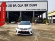 Toyota Yaris 2016 - Cần bán lại xe Toyota Yaris đời 2016, màu trắng, xe nhập chính hãng