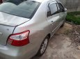 Toyota Vios 2011 - Cần bán lại xe Toyota Vios đời 2011, màu bạc