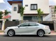 Toyota Camry   2019 - Bán Toyota Camry sản xuất năm 2019, màu trắng, nhập khẩu  