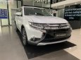 Mitsubishi Outlander 2.0 CVT Premium 2019 - Bán Mitsubishi Outlander 2019, màu trắng, xe lắp ráp 3 cục linh kiện 100% nhập khẩu từ Nhật Bản