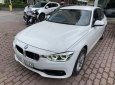 BMW 3 Series   2016 - Cần bán xe BMW 320i đời 2016, màu trắng, xe nhập