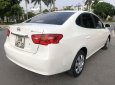 Hyundai Elantra 2012 - Bán Hyundai Elantra sản xuất 2012, màu trắng xe nguyên bản