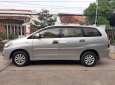 Toyota Innova 2014 - Bán Toyota Innova 2014, màu bạc xe nguyên bản