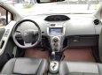 Toyota Yaris 2013 - Bán Toyota Yaris năm sản xuất 2013, màu đỏ, nhập khẩu nguyên chiếc