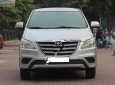 Toyota Innova 2015 - Bán Toyota Innova 2.0EMT đời 2015, màu bạc số sàn