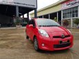 Toyota Yaris 2013 - Bán Toyota Yaris năm sản xuất 2013, màu đỏ, nhập khẩu nguyên chiếc
