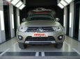 Mitsubishi Pajero 2014 - Bán ô tô Mitsubishi Pajero sản xuất 2014, màu vàng