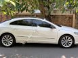 Volkswagen Passat CC   2010 - Bán Volkswagen Passat CC 2.0 AT 2010, màu trắng, xe nhập 