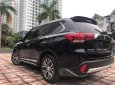 Mitsubishi Outlander   2018 - Bán Mitsubishi Outlander 2.0 CVT Premium năm 2018, màu đen, giá tốt