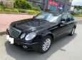 Mercedes-Benz E class E280 2008 - Bán ô tô Mercedes E280 đời 2008, màu đen số tự động, giá chỉ 450 triệu