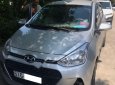 Hyundai Grand i10 1.2 AT 2018 - Cần bán gấp Hyundai Grand i10 1.2 AT sản xuất 2018, màu bạc, 388tr