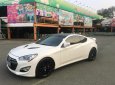 Hyundai Genesis 2012 - Cần bán lại xe Hyundai Genesis sản xuất năm 2012, màu trắng, xe nhập