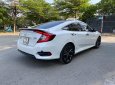 Honda Civic 2019 - Cần bán lại xe Honda Civic RS 1.5 AT sản xuất năm 2019, màu trắng, xe nhập như mới