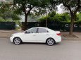 Kia Forte 2011 - Bán Kia Forte AT 2011, màu trắng số tự động, giá chỉ 370 triệu