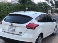 Ford Focus 2018 - Bán Ford Focus sản xuất 2018, màu trắng, giá chỉ 569 triệu