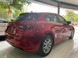 Mazda 3 1.5L Sport Luxury 2019 - Cần bán gấp Mazda 3 1.5AT đời 2019, màu đỏ