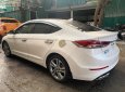 Hyundai Elantra 2017 - Bán xe cũ Hyundai Elantra 2.0 AT đời 2017, màu trắng
