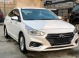 Hyundai Accent 2018 - Bán Hyundai Accent 1.4MT sản xuất năm 2018, màu trắng số sàn, 476 triệu