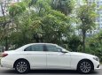 Mercedes-Benz E class 2018 - Cần bán Mercedes đời 2018, màu trắng xe nguyên bản