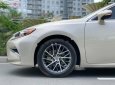 Lexus ES 250 2017 - Cần bán lại xe Lexus ES 250 đời 2017, màu vàng, xe nhập