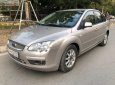 Ford Focus 2006 - Bán xe Ford Focus 2006, màu vàng xe còn mới