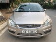 Ford Focus 2006 - Bán xe Ford Focus 2006, màu vàng xe còn mới