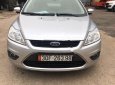 Ford Focus 2011 - Cần bán xe Ford Focus sản xuất 2011, màu bạc, 360tr