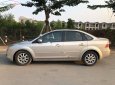 Ford Focus 2006 - Bán xe Ford Focus 2006, màu vàng xe còn mới