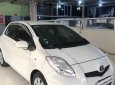 Toyota Yaris 2009 - Cần bán xe Toyota Yaris đời 2009, màu trắng, nhập khẩu nguyên chiếc chính hãng