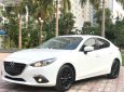 Mazda 3 2016 - Cần bán gấp Mazda 3 năm sản xuất 2016, màu trắng xe còn mới nguyên