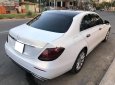 Mercedes-Benz E class E200 2017 - Cần bán xe Mercedes E200 sản xuất 2017, màu trắng số tự động