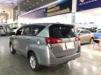 Toyota Innova 2017 - Cần bán lại Toyota Innova 2.0E năm sản xuất 2017, màu nâu