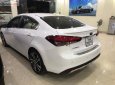 Kia Cerato 1.6 AT 2018 - Bán Kia Cerato 1.6 AT sản xuất 2018, màu trắng số tự động, giá 590tr