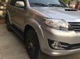 Toyota Fortuner 2016 - Bán ô tô Toyota Fortuner 2016, màu bạc số sàn, 824tr xe còn mới nguyên